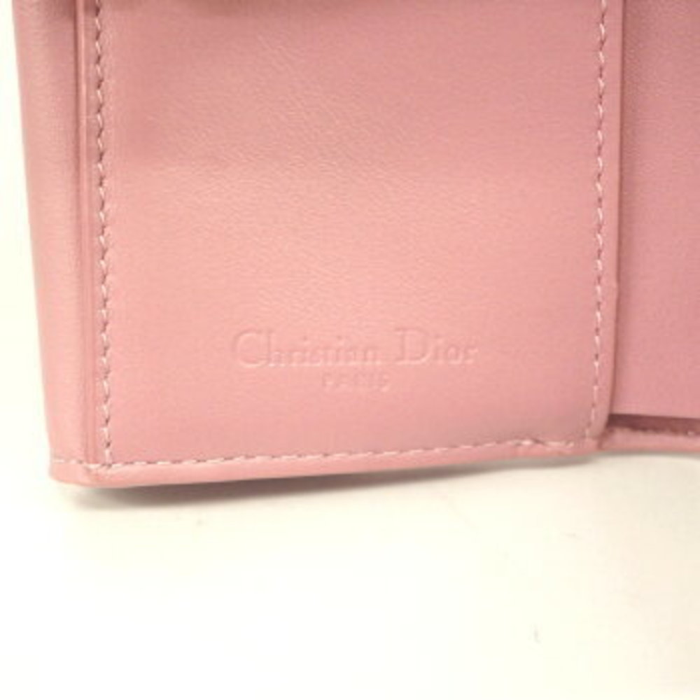 Christian Dior Cannage Patent Leather Tri-fold Wallet - Picture 4 of 9